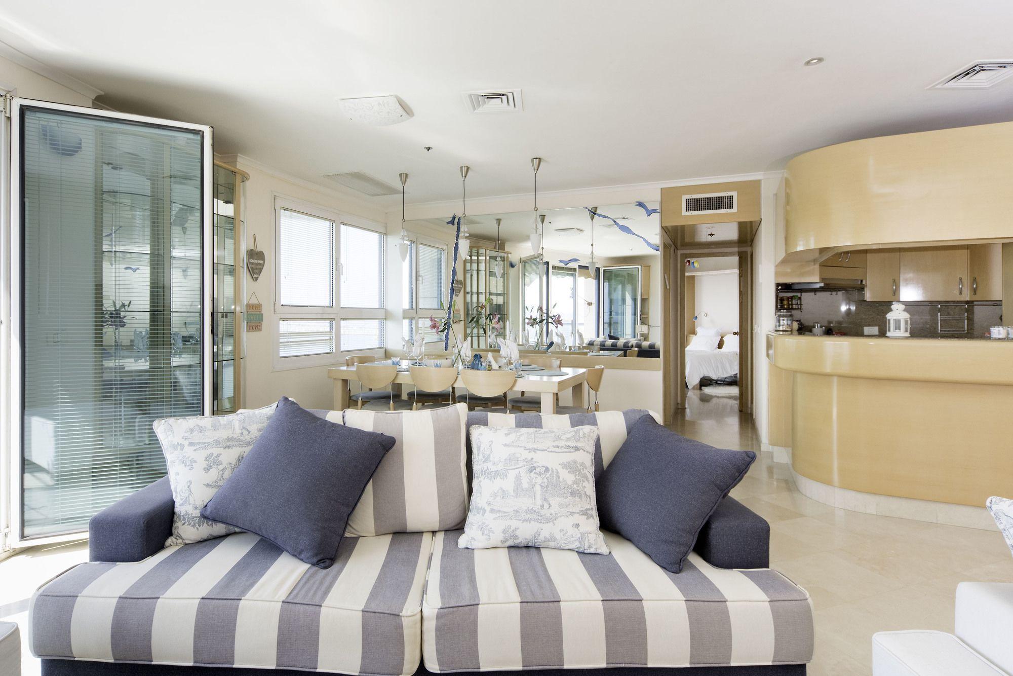 Excellent Beachfront Apt W/ Pool Access By Sea N' Rent Tel Aviv Exterior foto